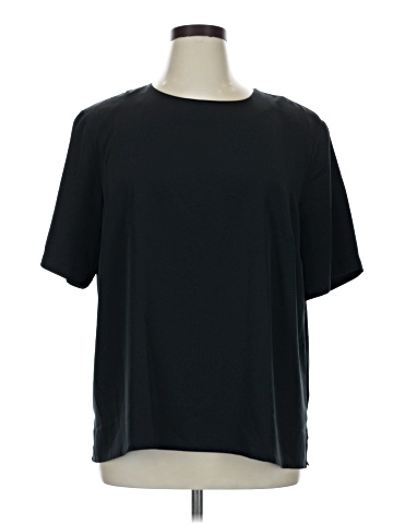 Maggie Barnes Short Sleeve Top (view 1)