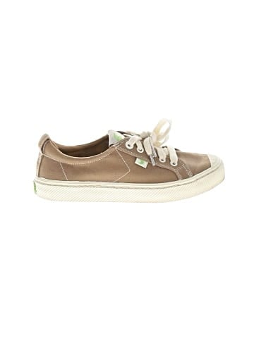 Cariuma Sneakers (view 1)