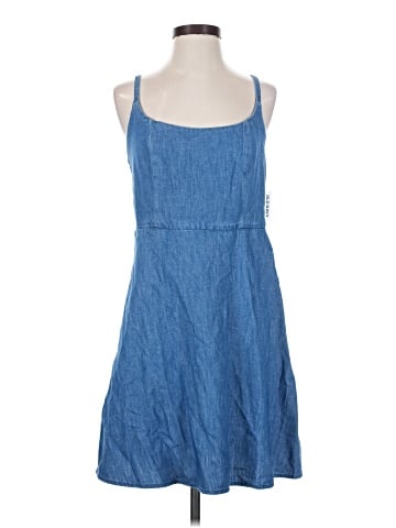 Old Navy Casual Dress (view 1)