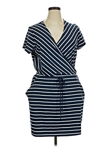 Vineyard Vines Casual Dress (view 1)