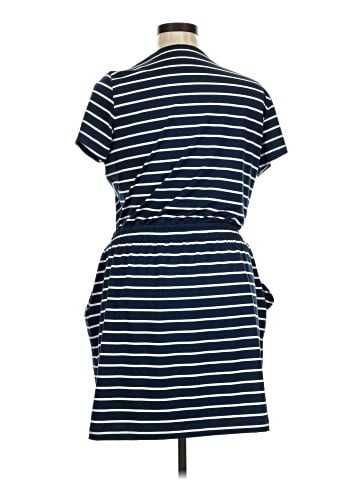 Vineyard Vines Casual Dress (view 2)