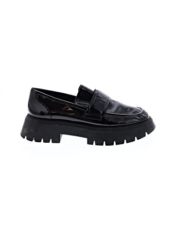 Zara Flats (view 1)