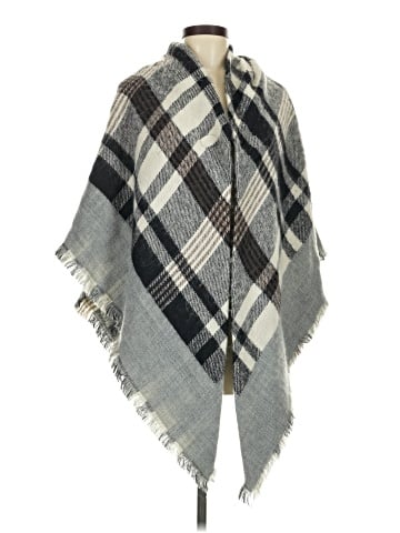 Modena Poncho (view 1)