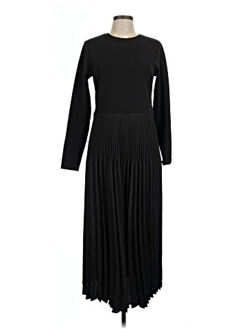 Uniqlo Casual Dress (view 1)