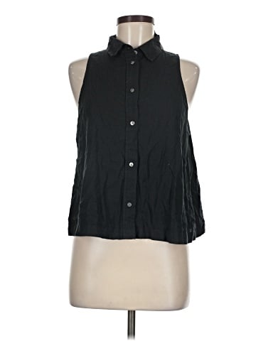 Gap Sleeveless Button-Down Shirt (view 1)