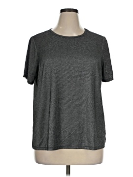 Old Navy Active T-Shirt (view 1)