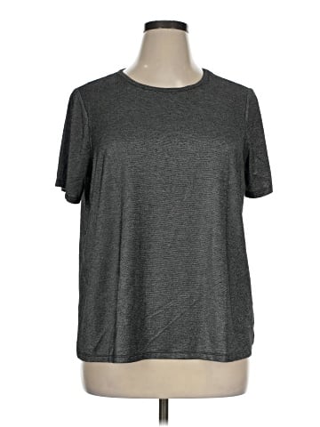 Old Navy Active T-Shirt (view 1)