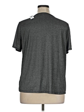 Old Navy Active T-Shirt (view 2)