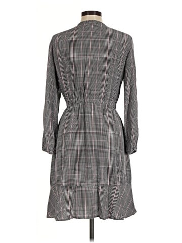 Old Navy Casual Dress (view 2)
