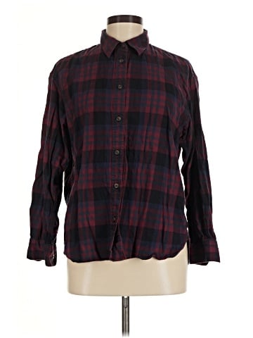 Uniqlo Long Sleeve Button-Down Shirt (view 1)