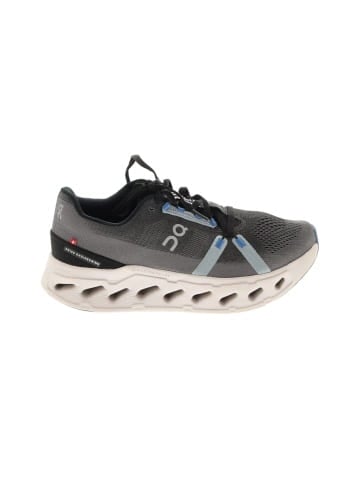 On Cloud Sneakers (view 1)