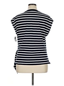 Old Navy Sleeveless T-Shirt (view 2)