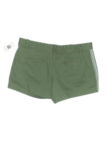 Gap Shorts (view 2)