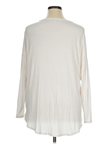 Old Navy Long Sleeve T-Shirt (view 2)