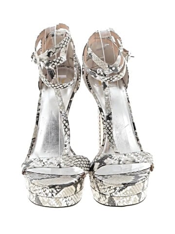 Jennifer Lopez Sandals (view 2)