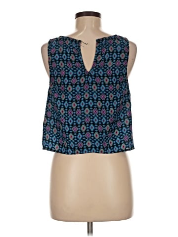 Socialite Sleeveless Top (view 2)