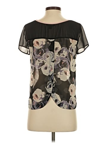 American Eagle Outfitters Short Sleeve Blouse (view 2)