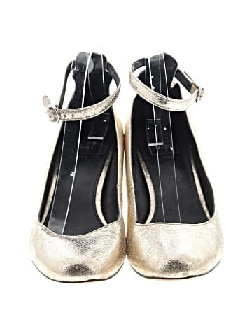 Gap Heels (view 2)