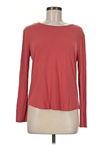 Versona Long Sleeve T-Shirt (view 1)