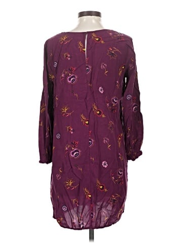 Old Navy Casual Dress (view 2)