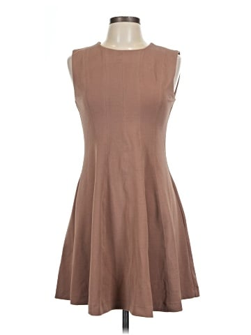 Esley Casual Dress (view 1)