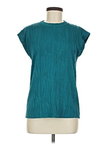 Unbranded Sleeveless T-Shirt (view 1)