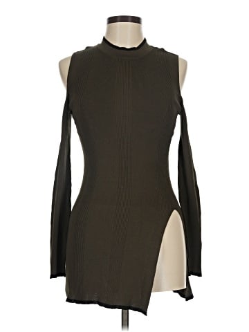 Romeo & Juliet Couture Long Sleeve Turtleneck (view 1)
