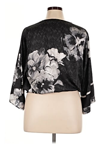 White House Black Market 3/4 Sleeve Blouse (view 2)