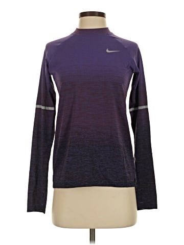 Nike Long Sleeve T-Shirt (view 1)