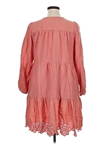 Old Navy Casual Dress (view 2)