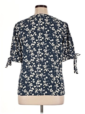 CeCe Short Sleeve Blouse (view 2)