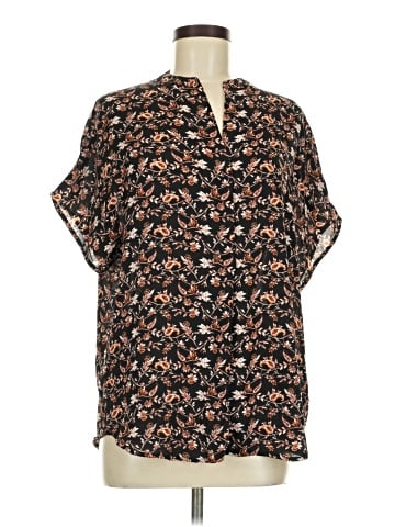 Violet & Claire Short Sleeve Blouse (view 1)