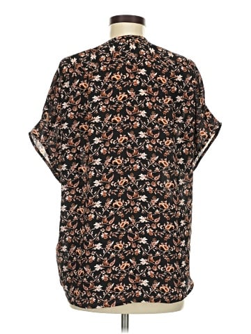 Violet & Claire Short Sleeve Blouse (view 2)