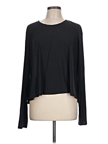 Lululemon Athletica Long Sleeve T-Shirt (view 1)