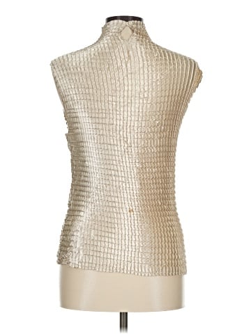 Gala Sleeveless Top (view 2)