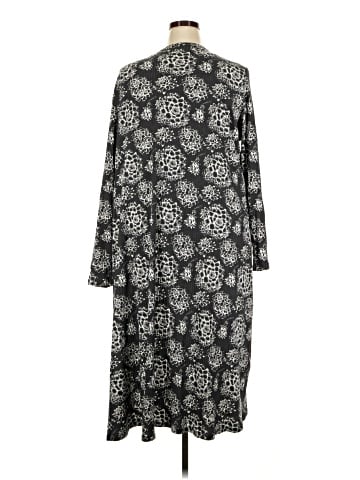 Lularoe Cardigan (view 2)