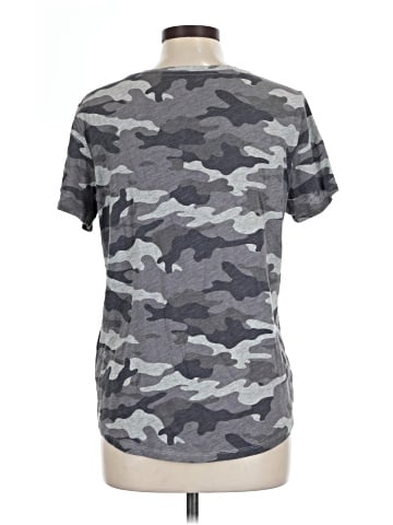 Old Navy Active T-Shirt (view 2)