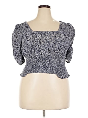 Universal Thread Short Sleeve Top (view 1)