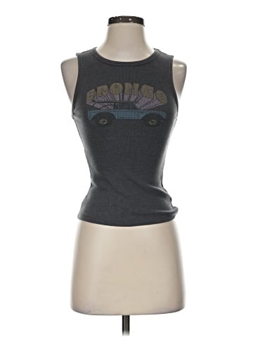 American Eagle Outfitters Sleeveless T-Shirt (view 1)