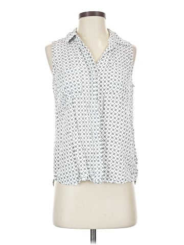 Velvet Heart Sleeveless Button-Down Shirt (view 1)