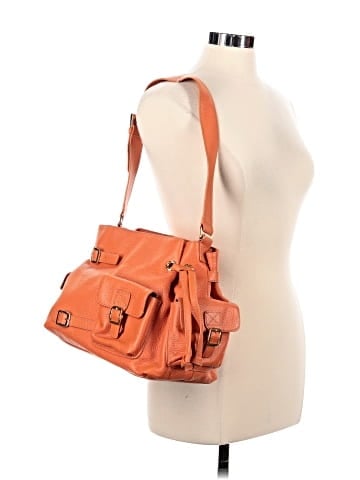 MAXX New York Leather Shoulder Bag (view 2)