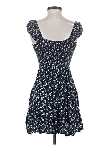 Hollister Casual Dress (view 2)