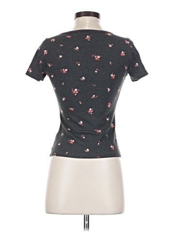 Old Navy Short Sleeve T-Shirt (view 2)