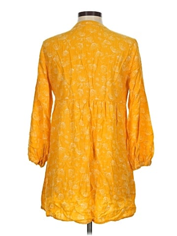 Old Navy Casual Dress (view 2)