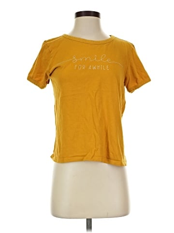 Messy Bun Just Chillin Short Sleeve Top (view 1)