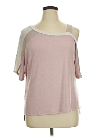 Andree by UNIT Short Sleeve T-Shirt (view 1)