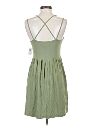 Old Navy Casual Dress (view 2)
