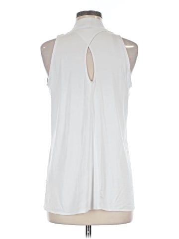 Amour Vert Sleeveless Blouse (view 2)