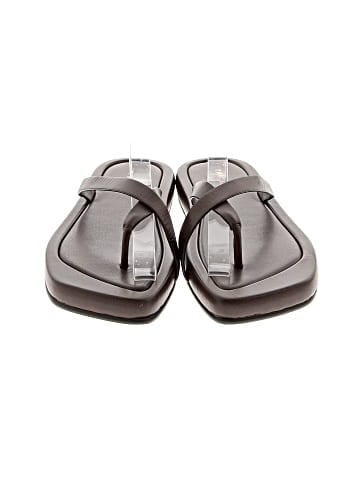 FRAME Flip Flops (view 2)