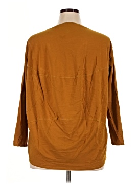 Lululemon Athletica 3/4 Sleeve Top (view 2)
